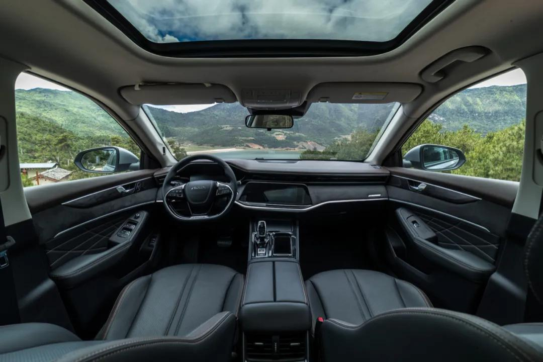 奕炫MAX新車到店！預訂尊享8大特權